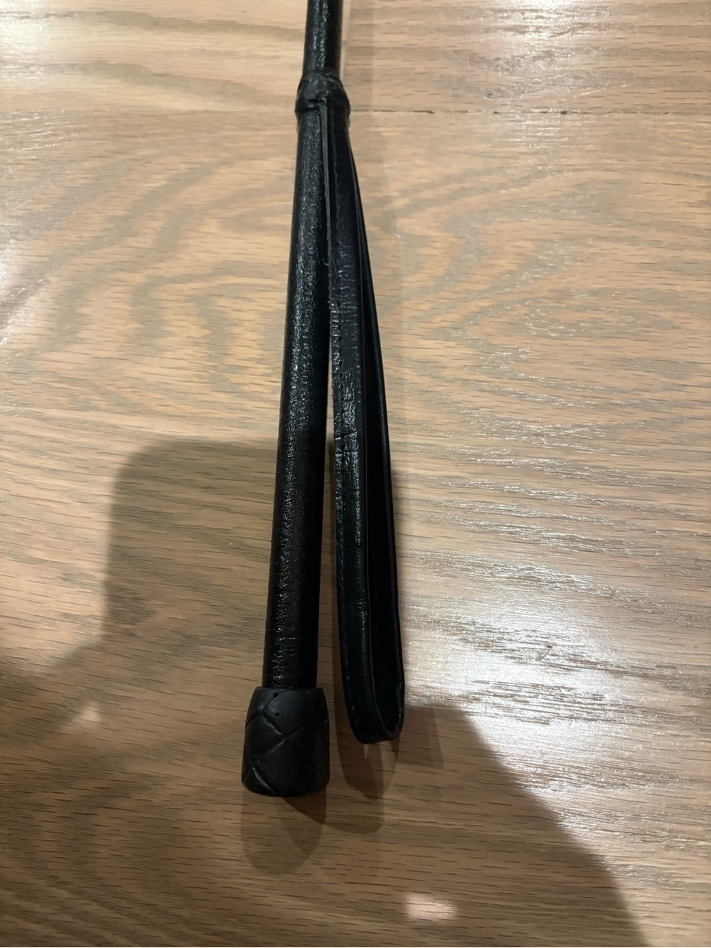 Black Leather Riding Crop - Picture 2 of 8